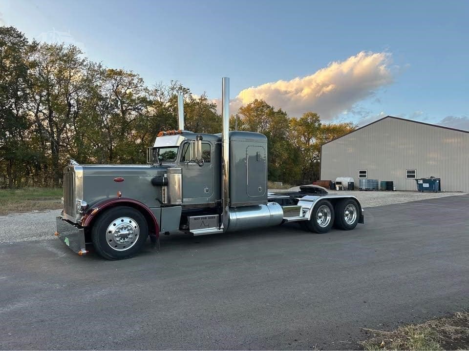 1987 Peterbilt 359EXHD - photo 1