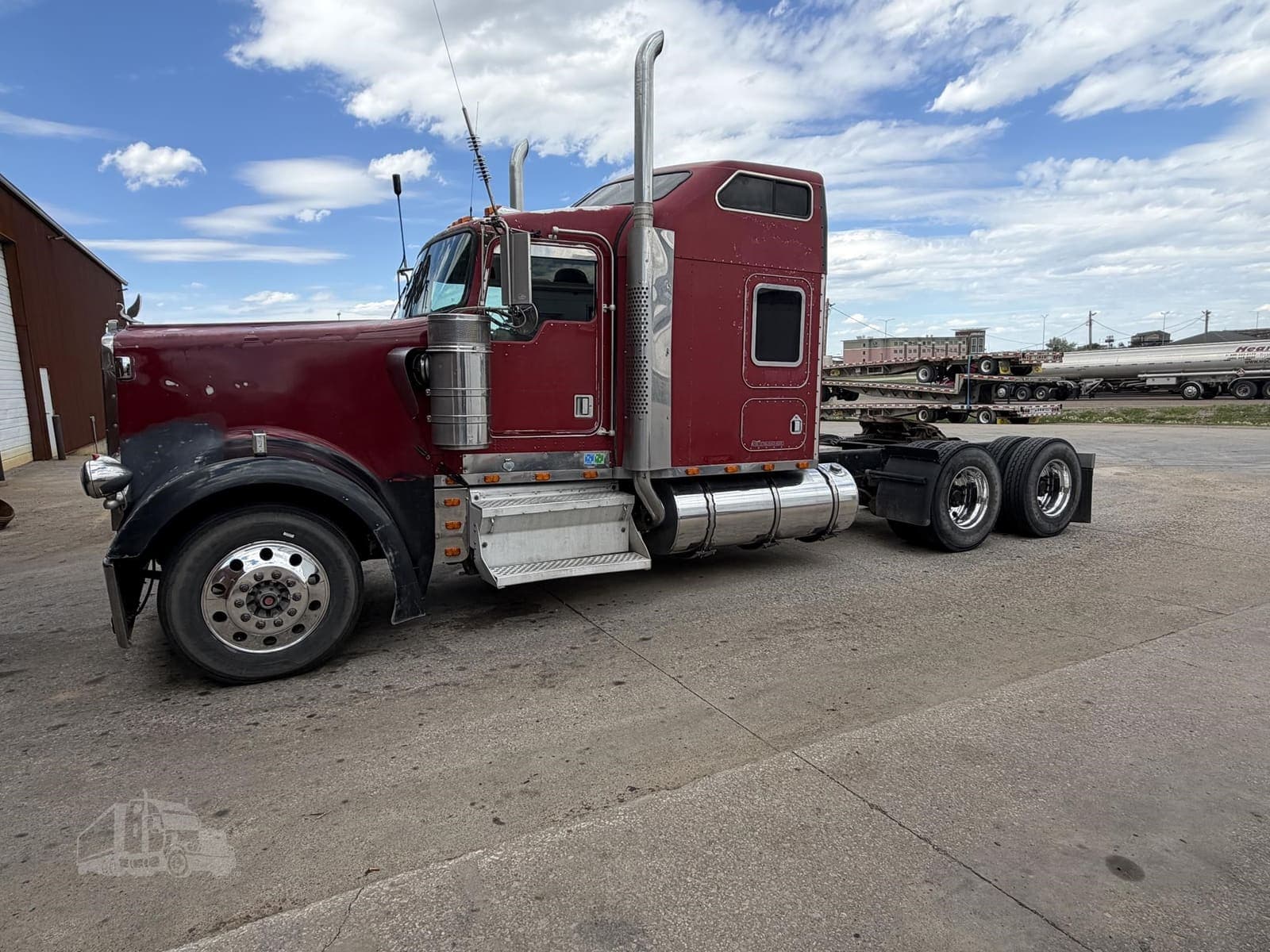 1998 Kenworth W900 - photo 1