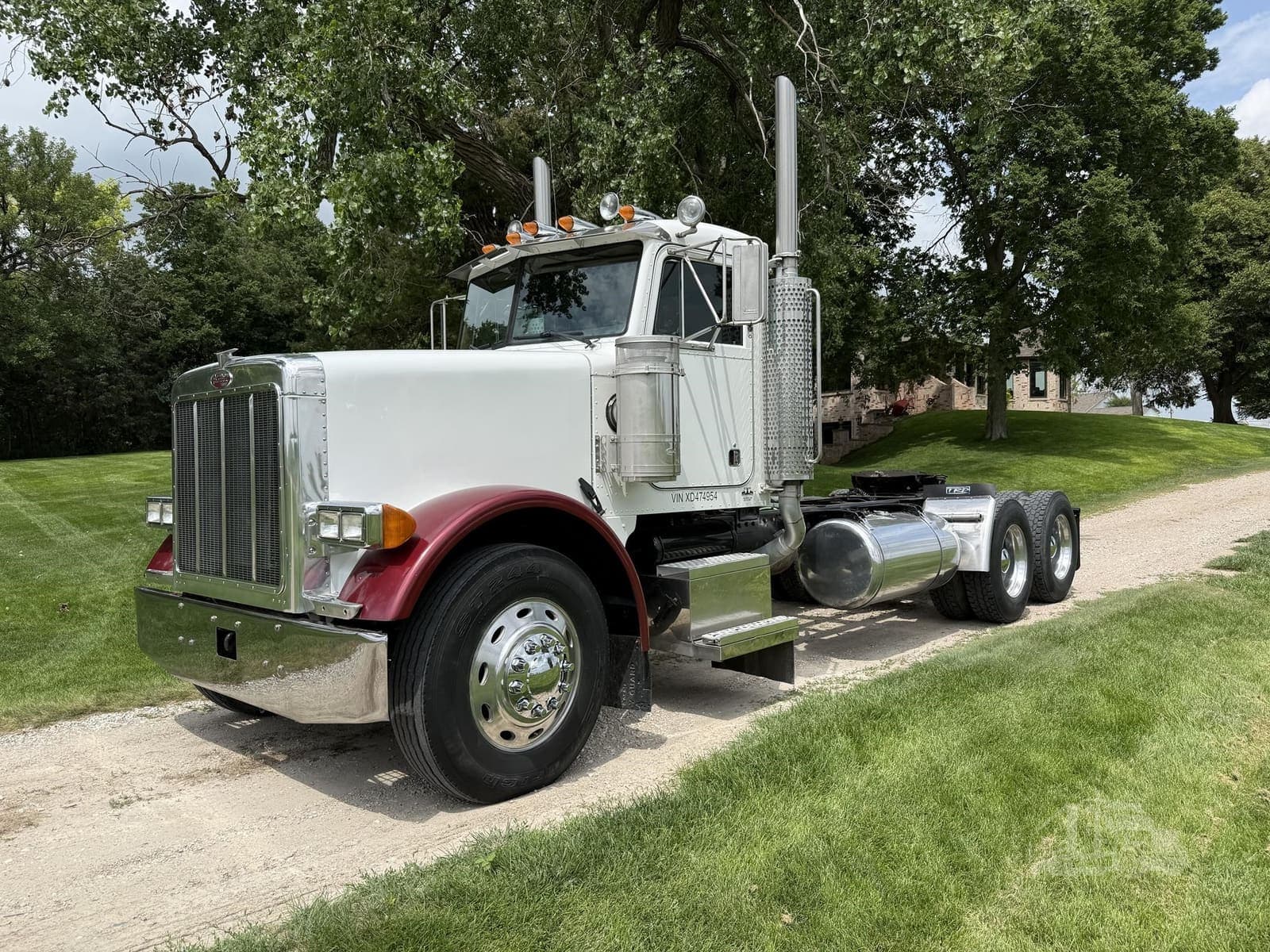 1999 Peterbilt 378 - photo 1