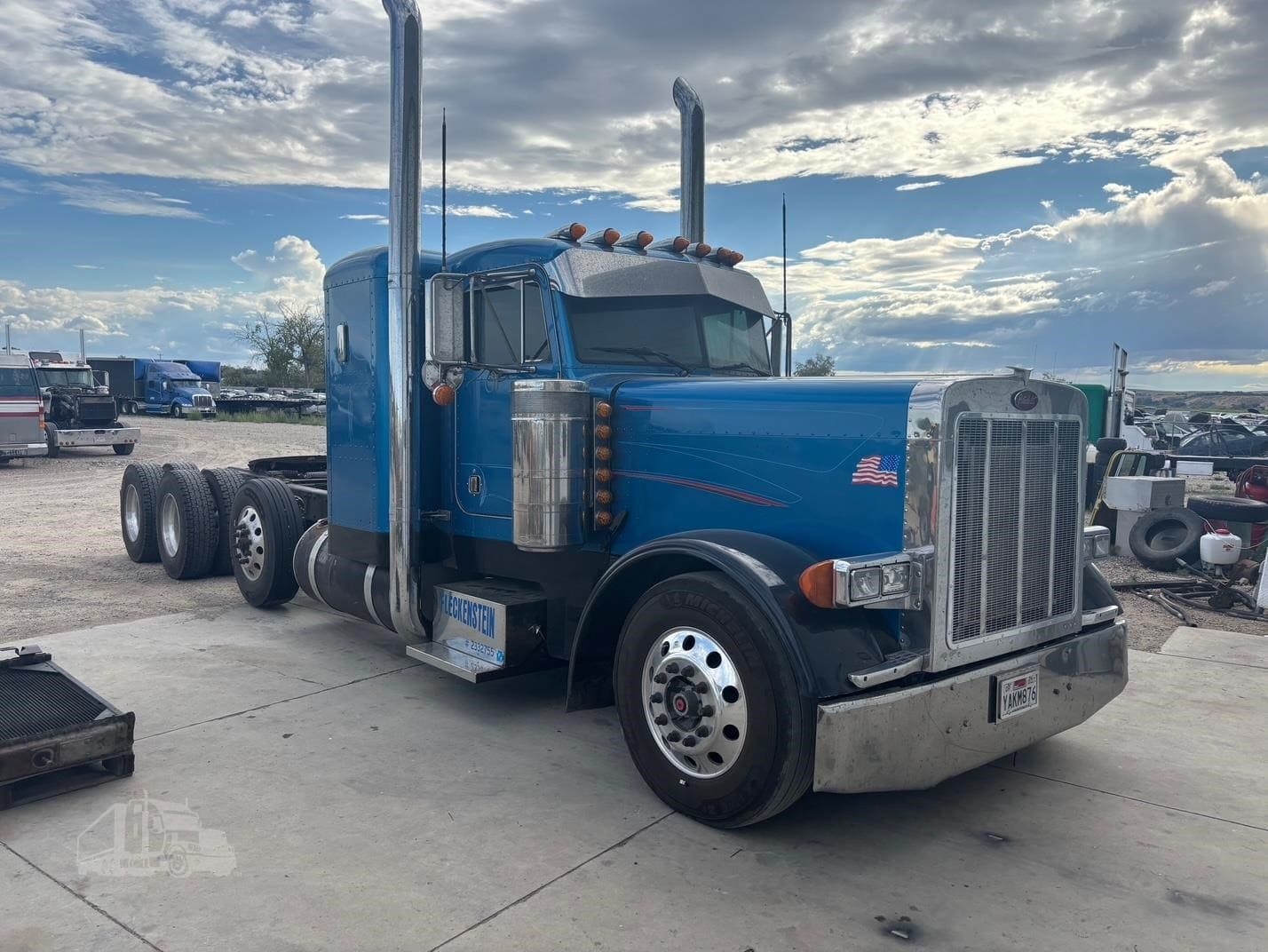 2000 Peterbilt 379EXHD - photo 1