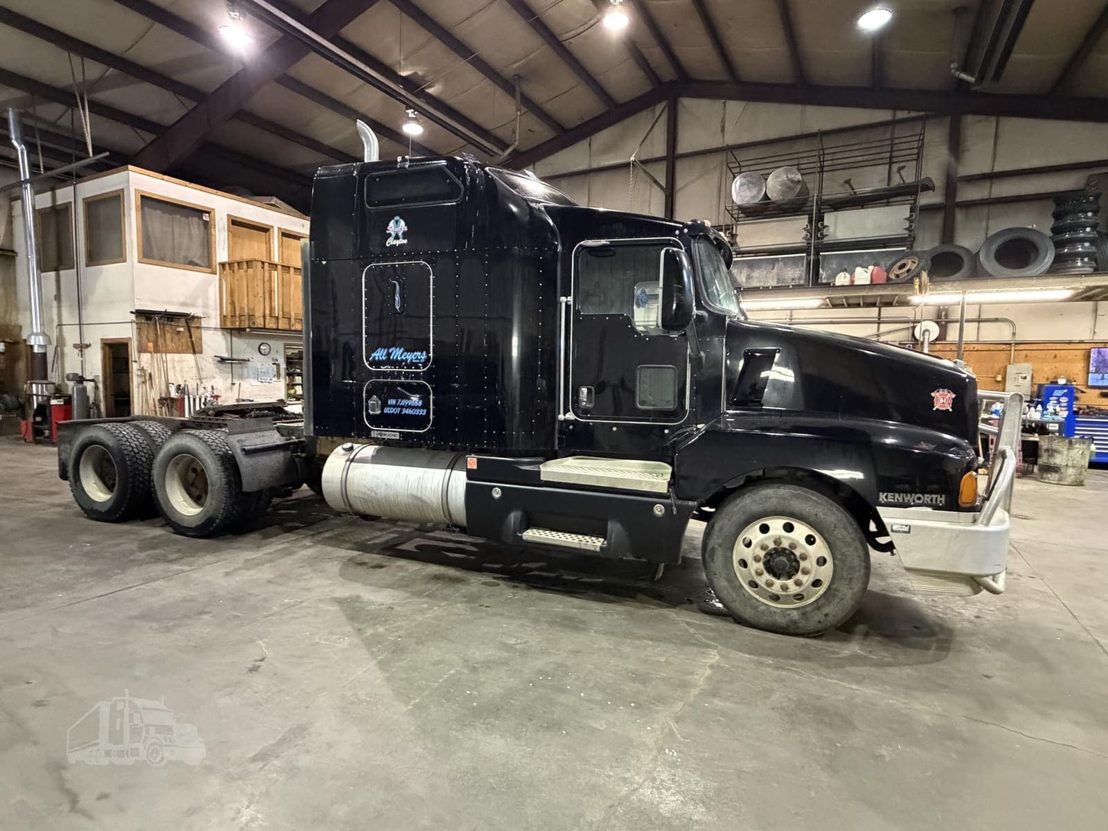 2007 Kenworth T600 - photo 1
