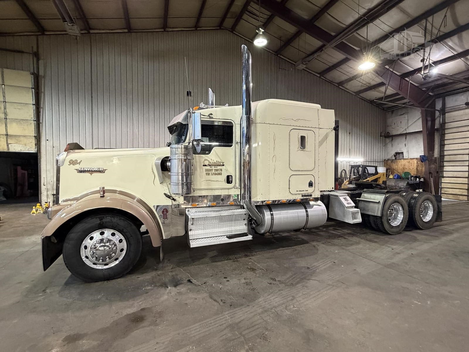 2007 Kenworth W900L - photo 1