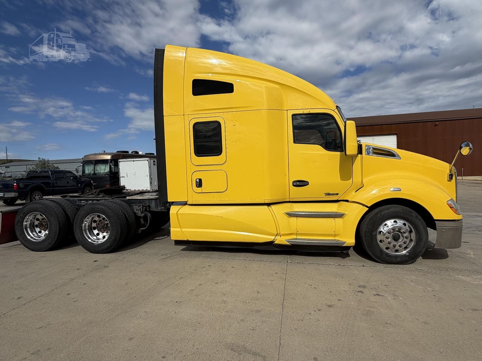 2014 Kenworth T680 - photo 1