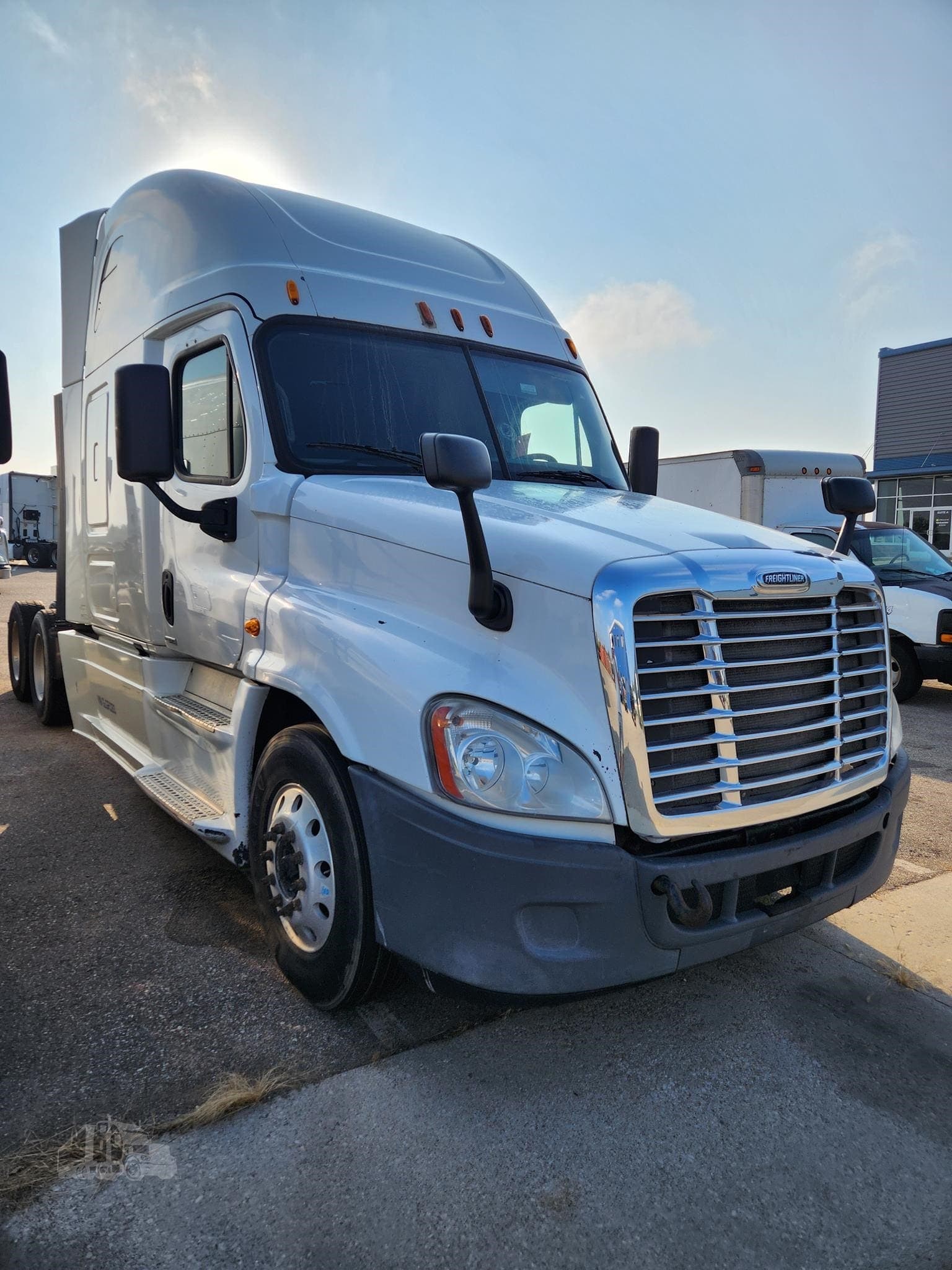 2015 Freightliner Cascadia 125 Evolution - photo 1