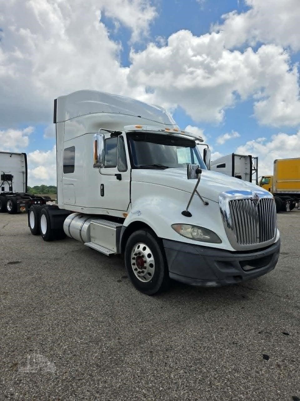 2016 International Prostar - photo 1