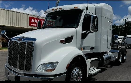 2016 Peterbilt 579 - photo 1