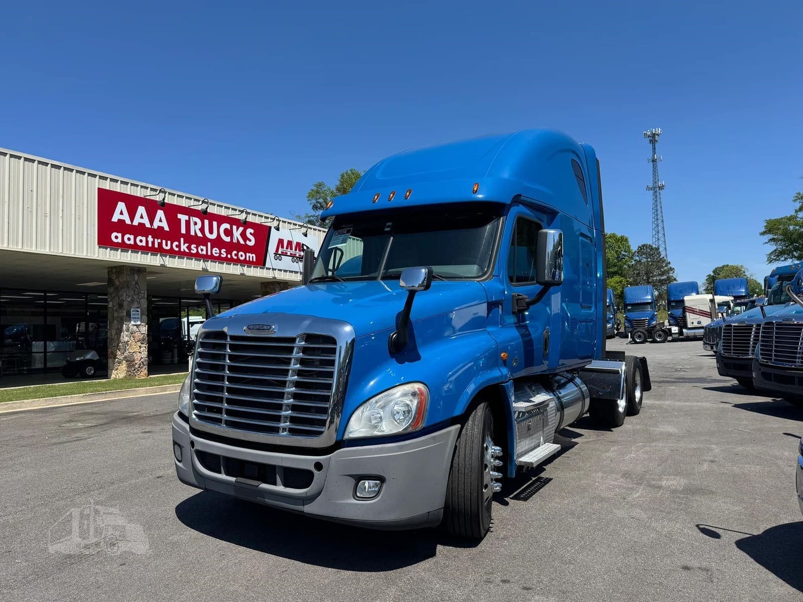 2018 Freightliner Cascadia 125 - photo 1