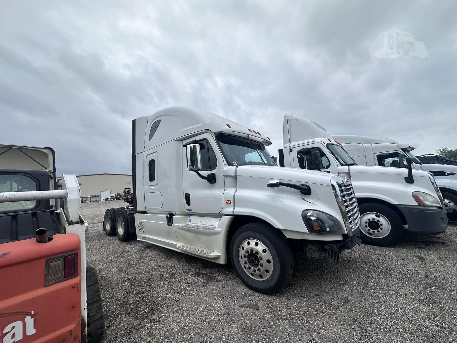 2018 Freightliner Cascadia 125 - photo 1