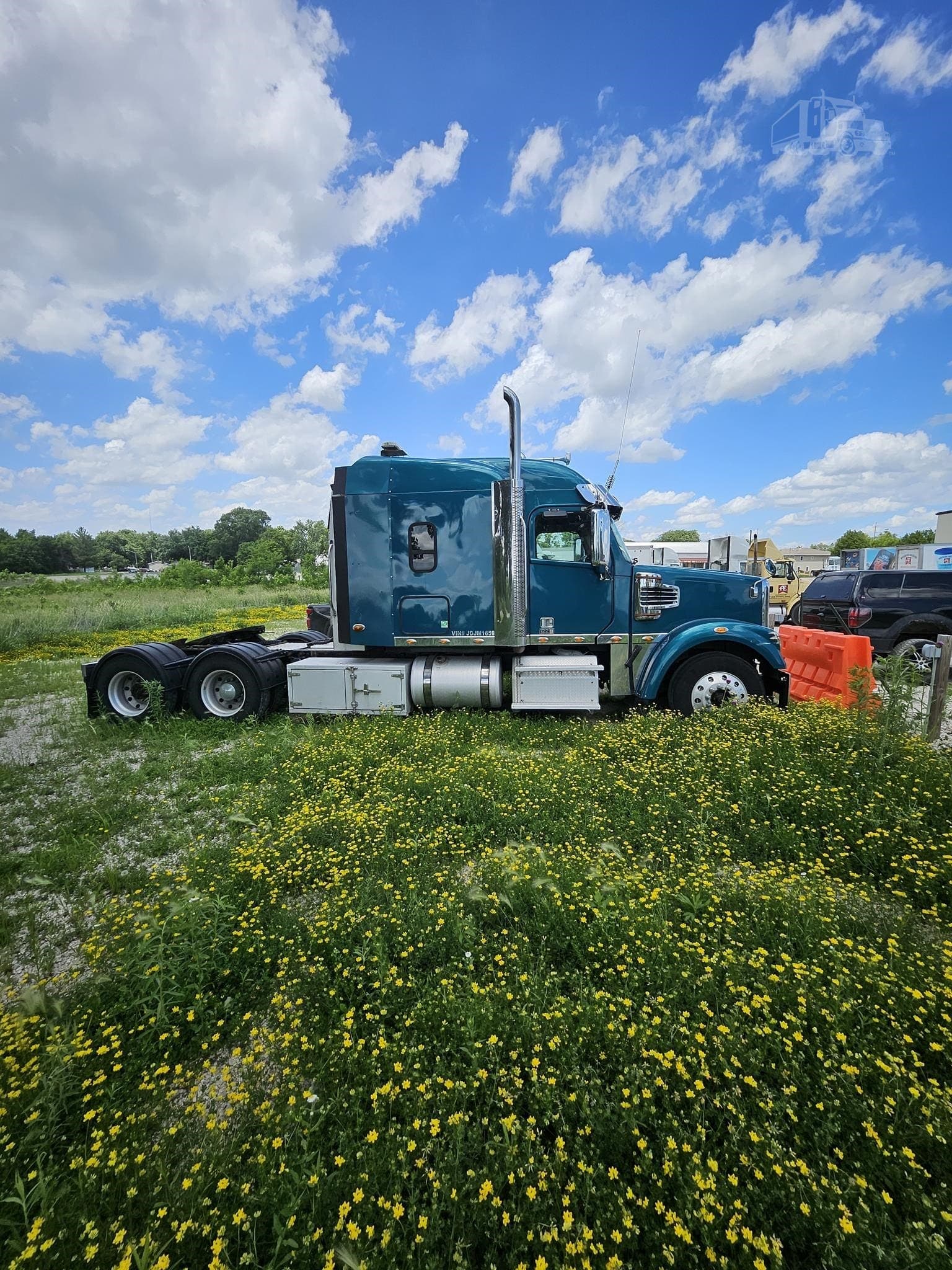 2018 Freightliner Coronado 122 SD - photo 1