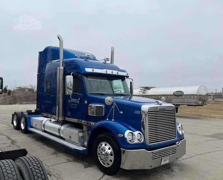 2020 Freightliner Coronado 132 - photo 1