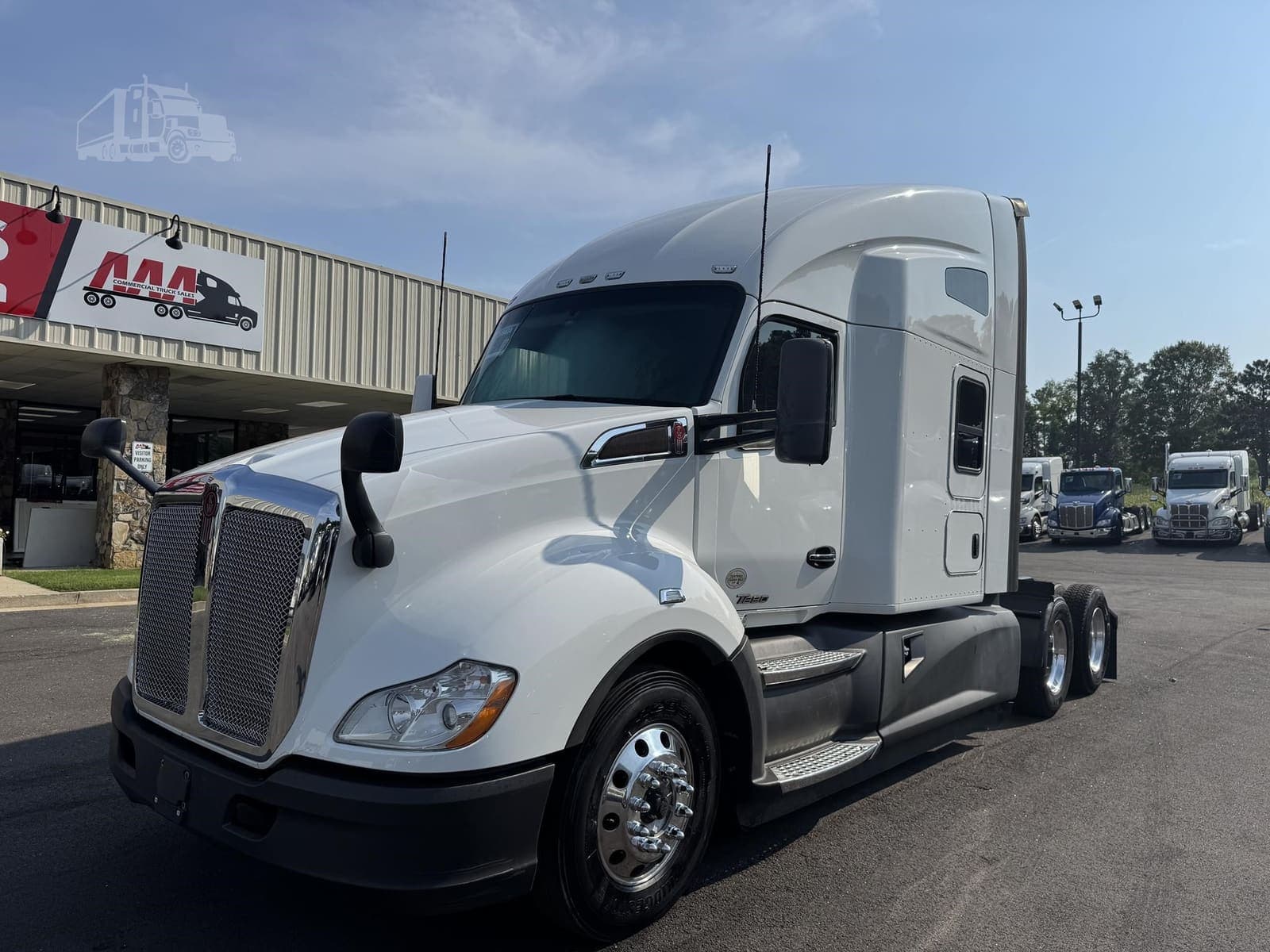 2020 Kenworth T680 - photo 1