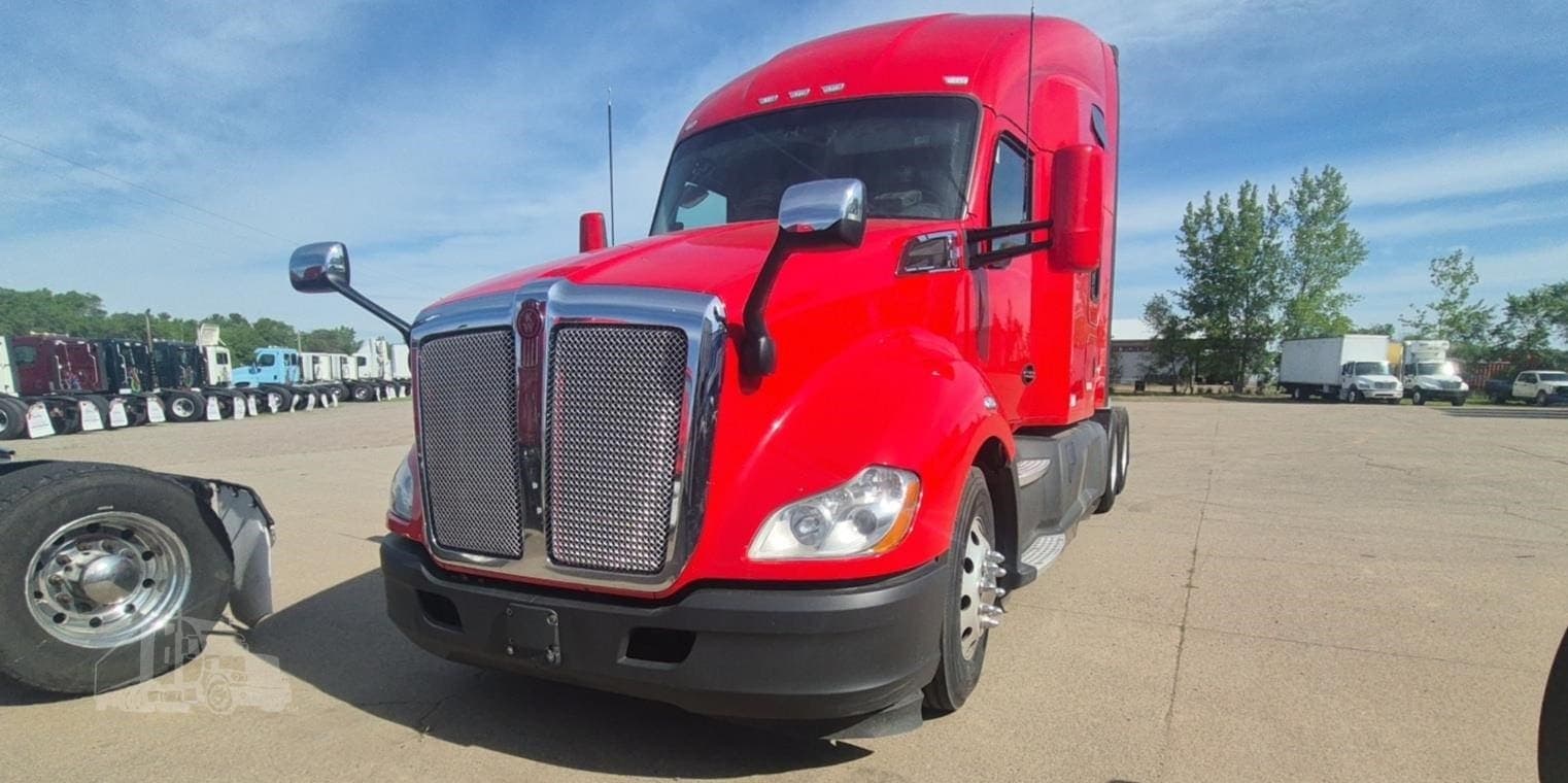 2020 Kenworth T680 - photo 1