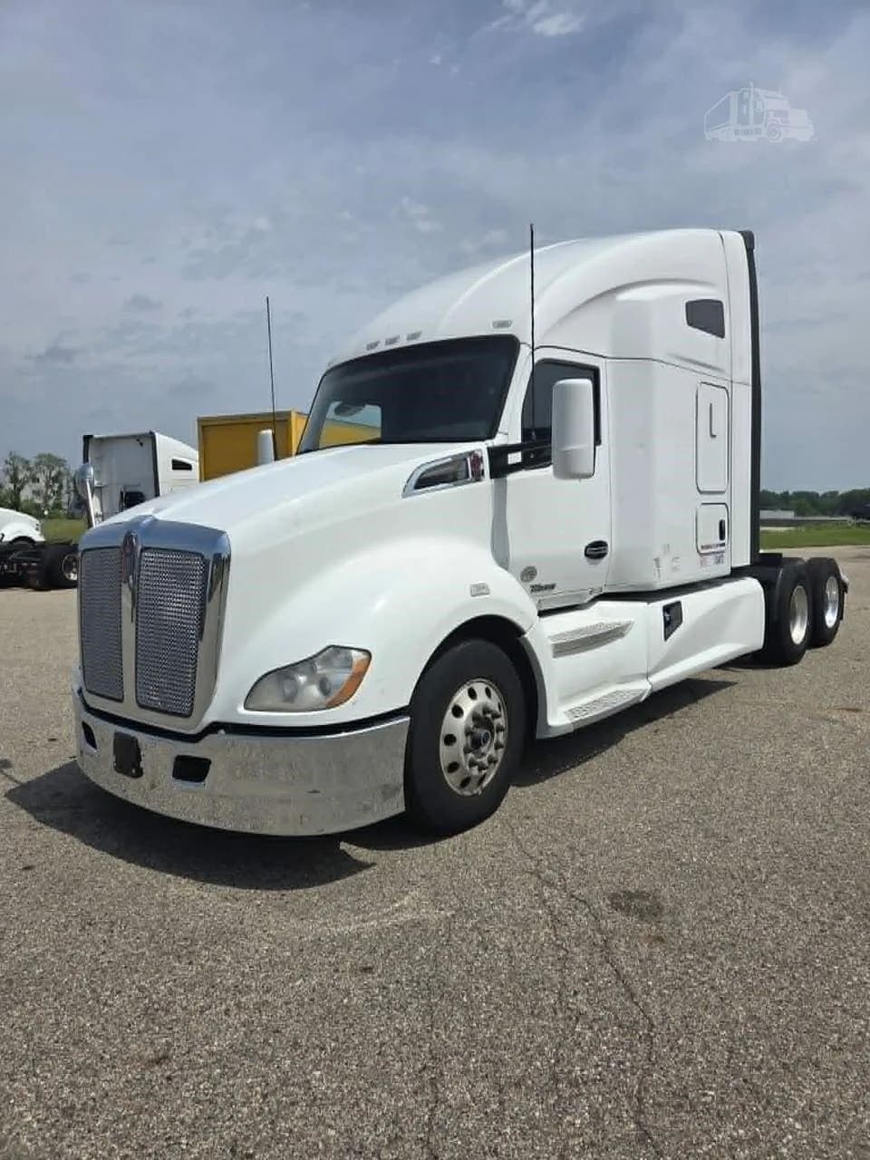 2020 Kenworth T680 - photo 1