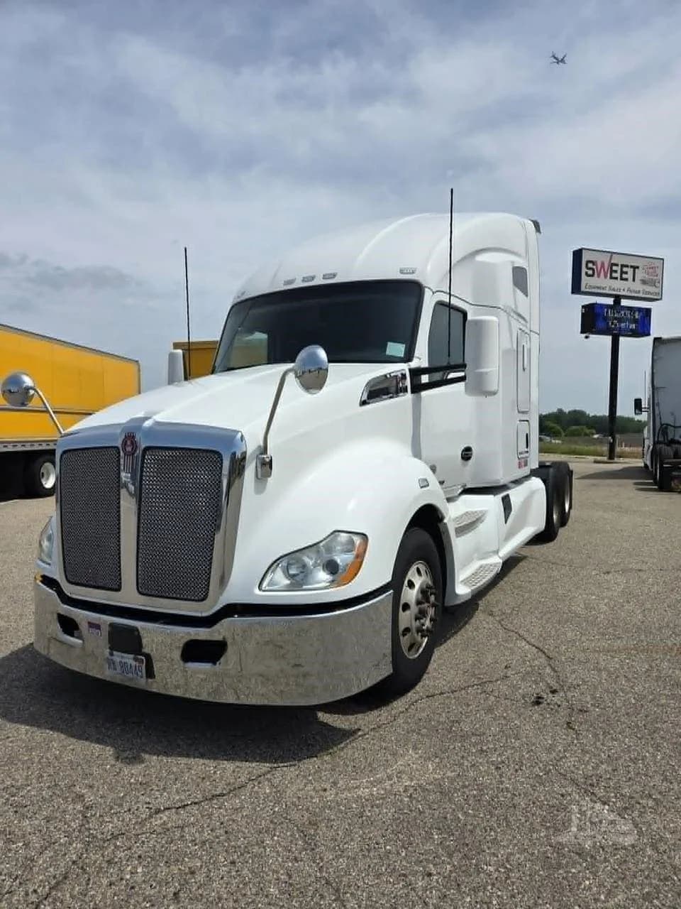 2020 Kenworth T680 - photo 1
