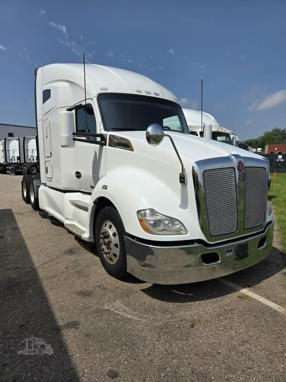 2020 Kenworth T680 - photo 1