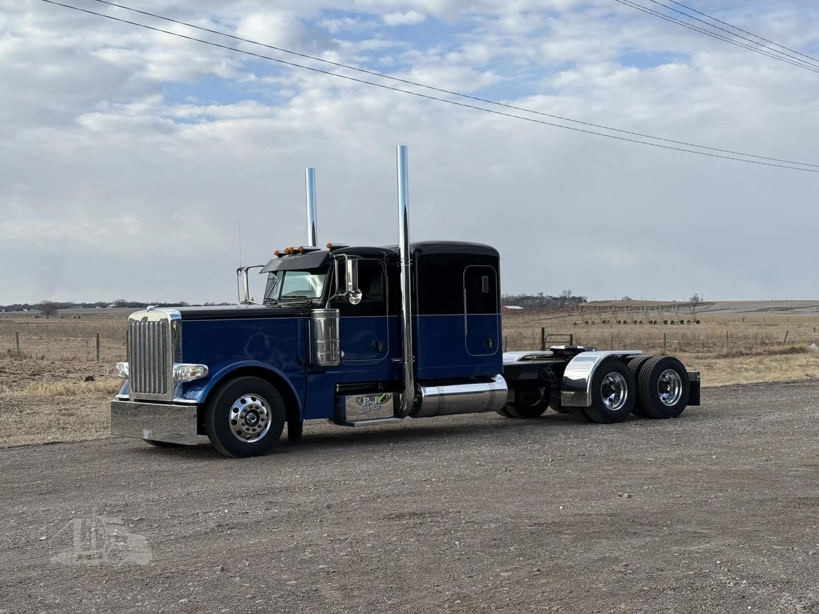 2020 Peterbilt 389 - photo 1