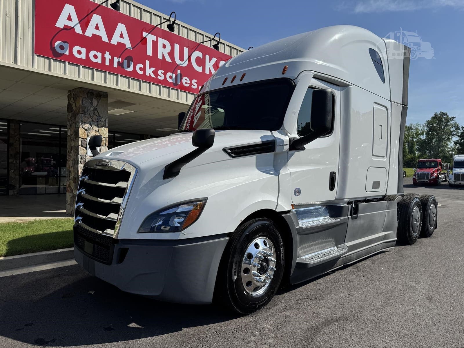 2021 Freightliner Cascadia 126 - photo 1