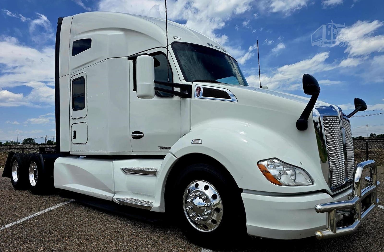 2021 Kenworth T680 - photo 1
