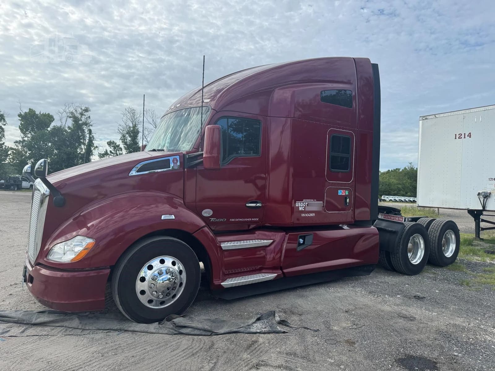 2021 Kenworth T680 - photo 1