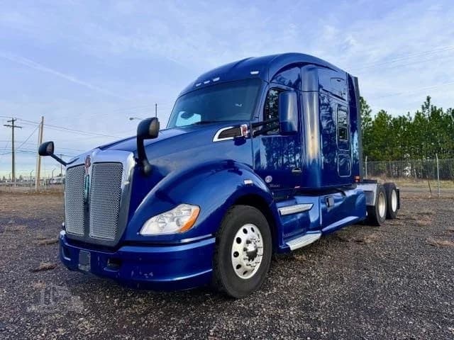 2021 Kenworth T680 - photo 1