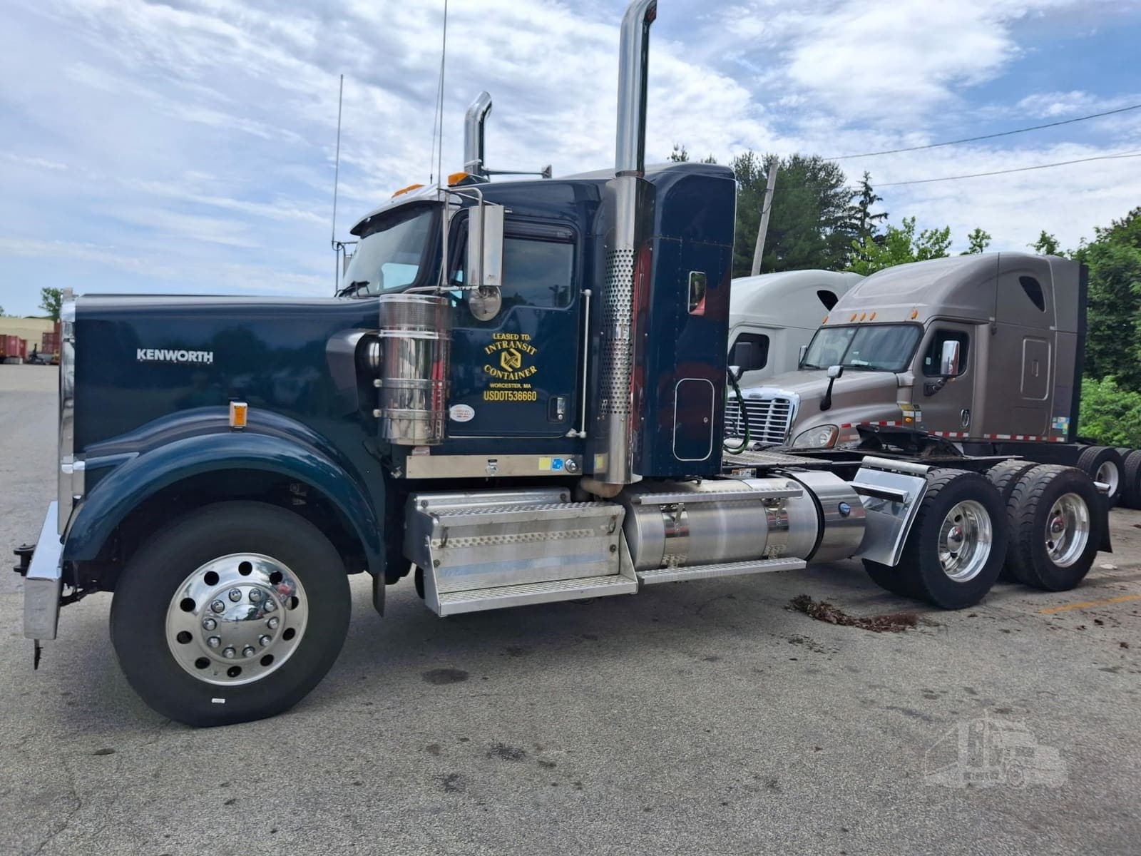 2021 Kenworth W900 - photo 1