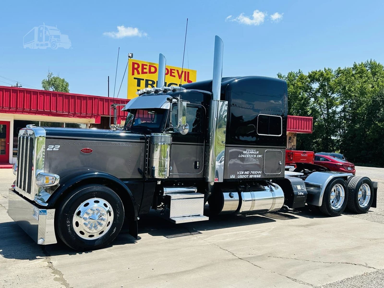 2021 Peterbilt 389 - photo 1