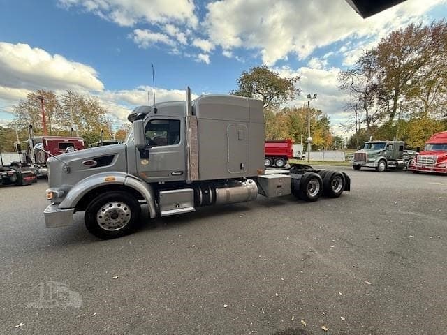 2021 Peterbilt 567 - photo 1