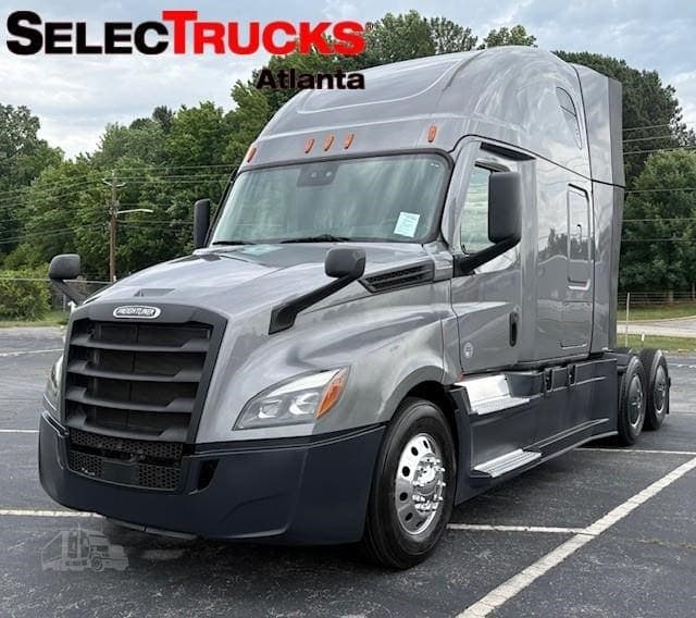 2022 Freightliner Cascadia 126 - photo 1