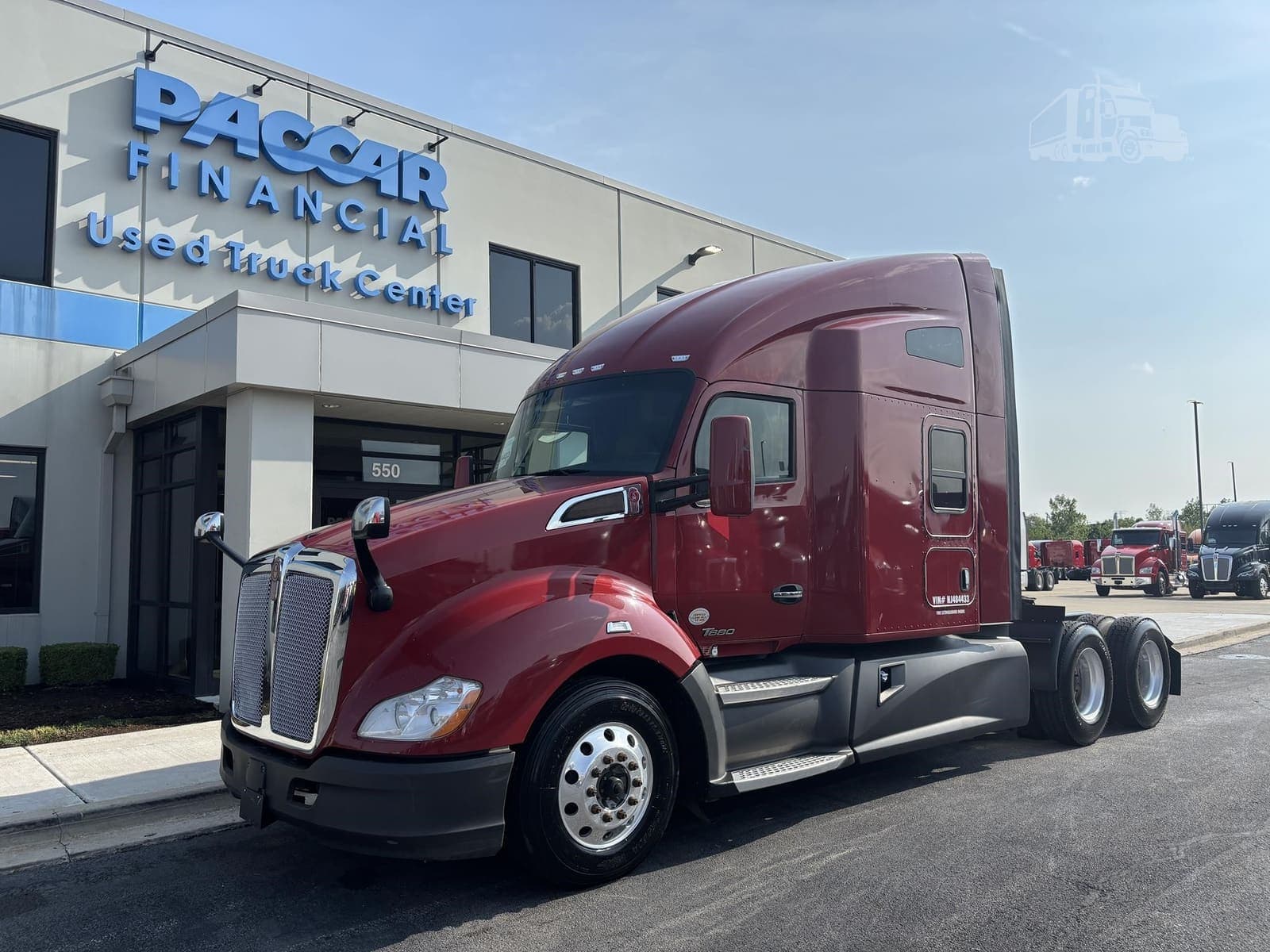 2022 Kenworth T680 - photo 1