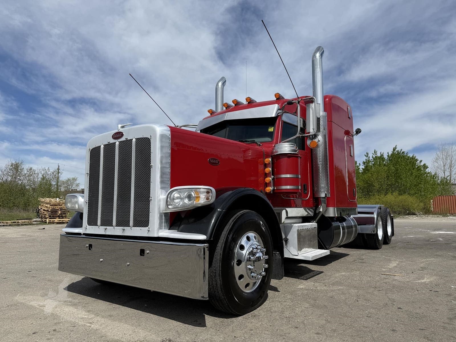 2022 Peterbilt 389 - photo 1