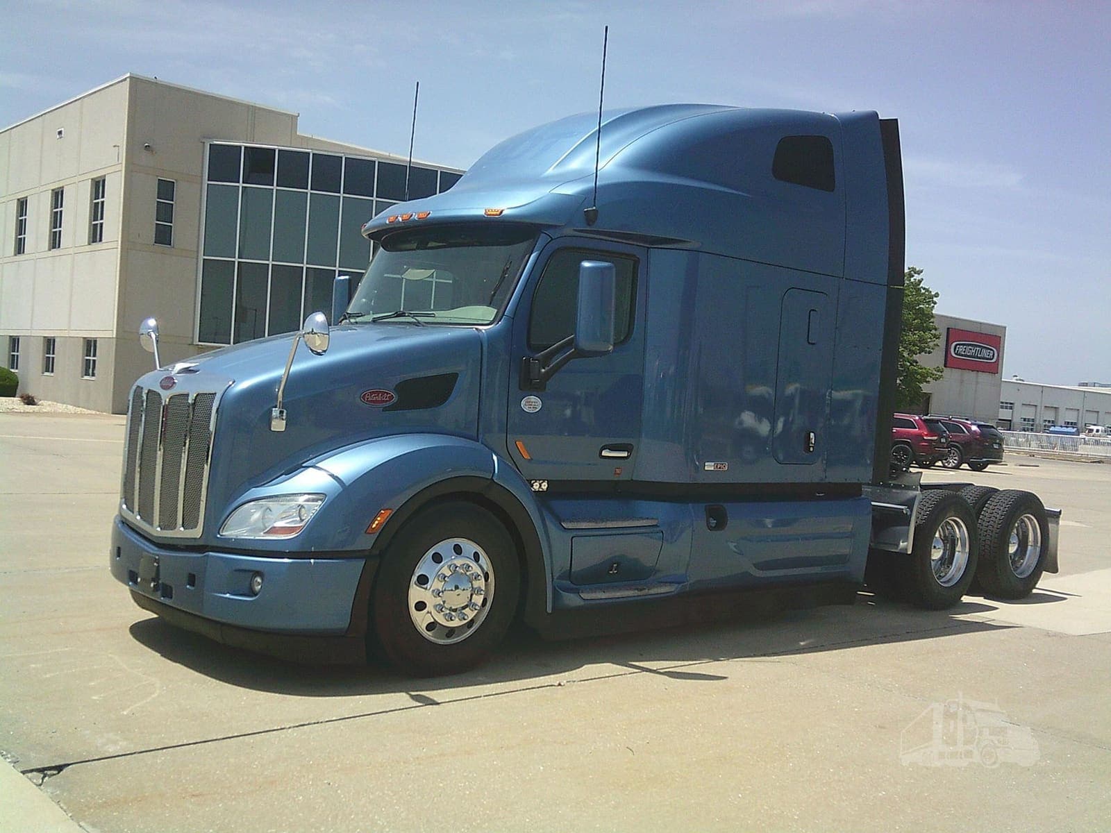 2022 Peterbilt 579 - photo 1
