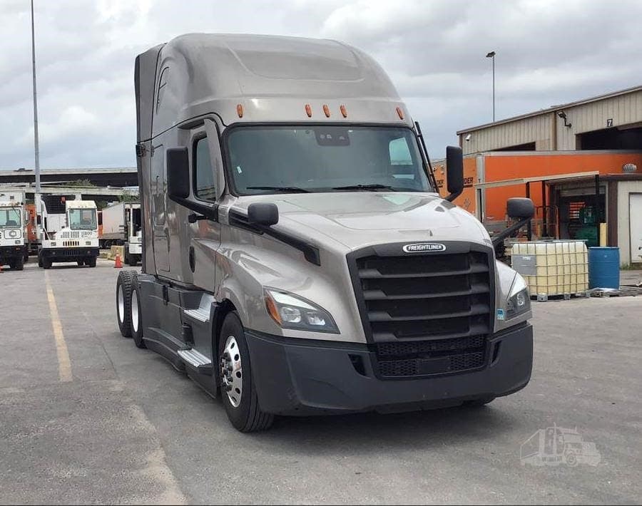 2023 Freightliner Cascadia 126 - photo 1
