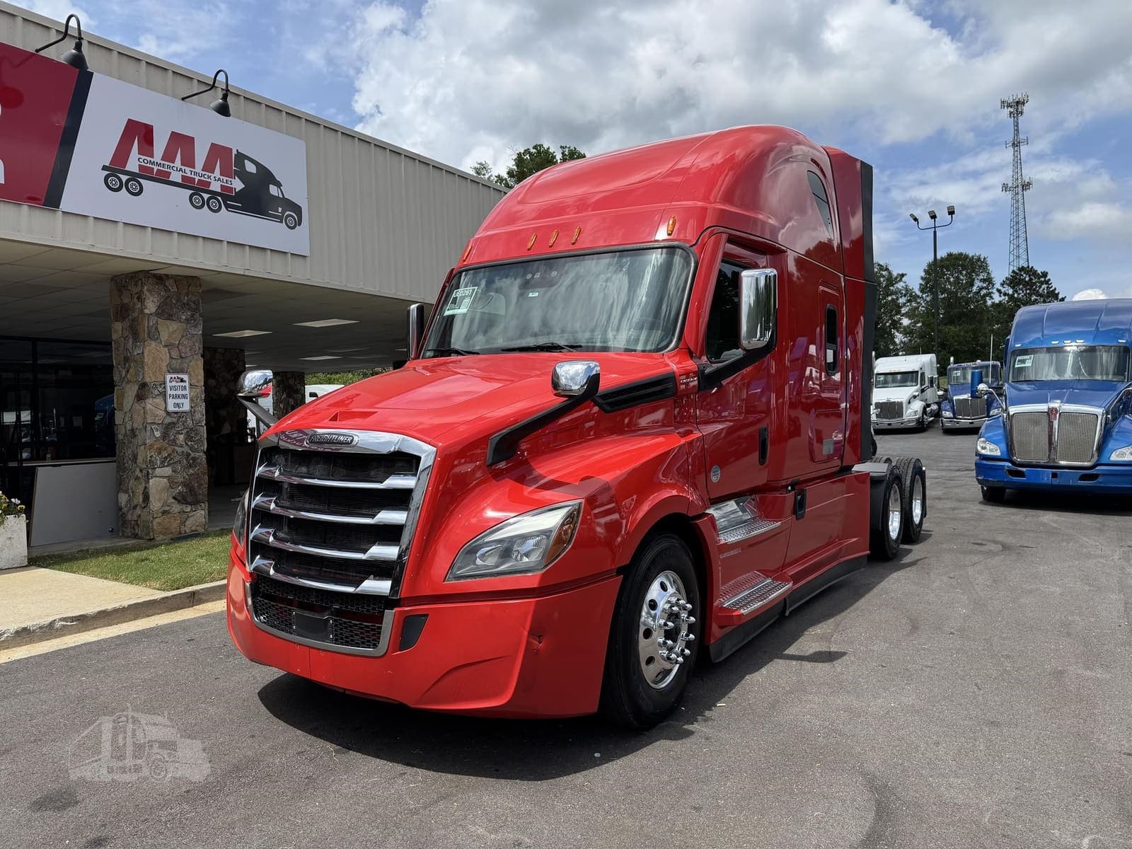 2023 Freightliner Cascadia 126 - photo 1