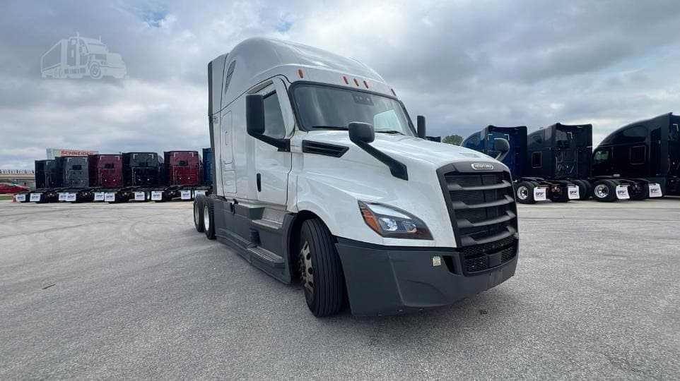 2023 Freightliner Cascadia 126 - photo 1