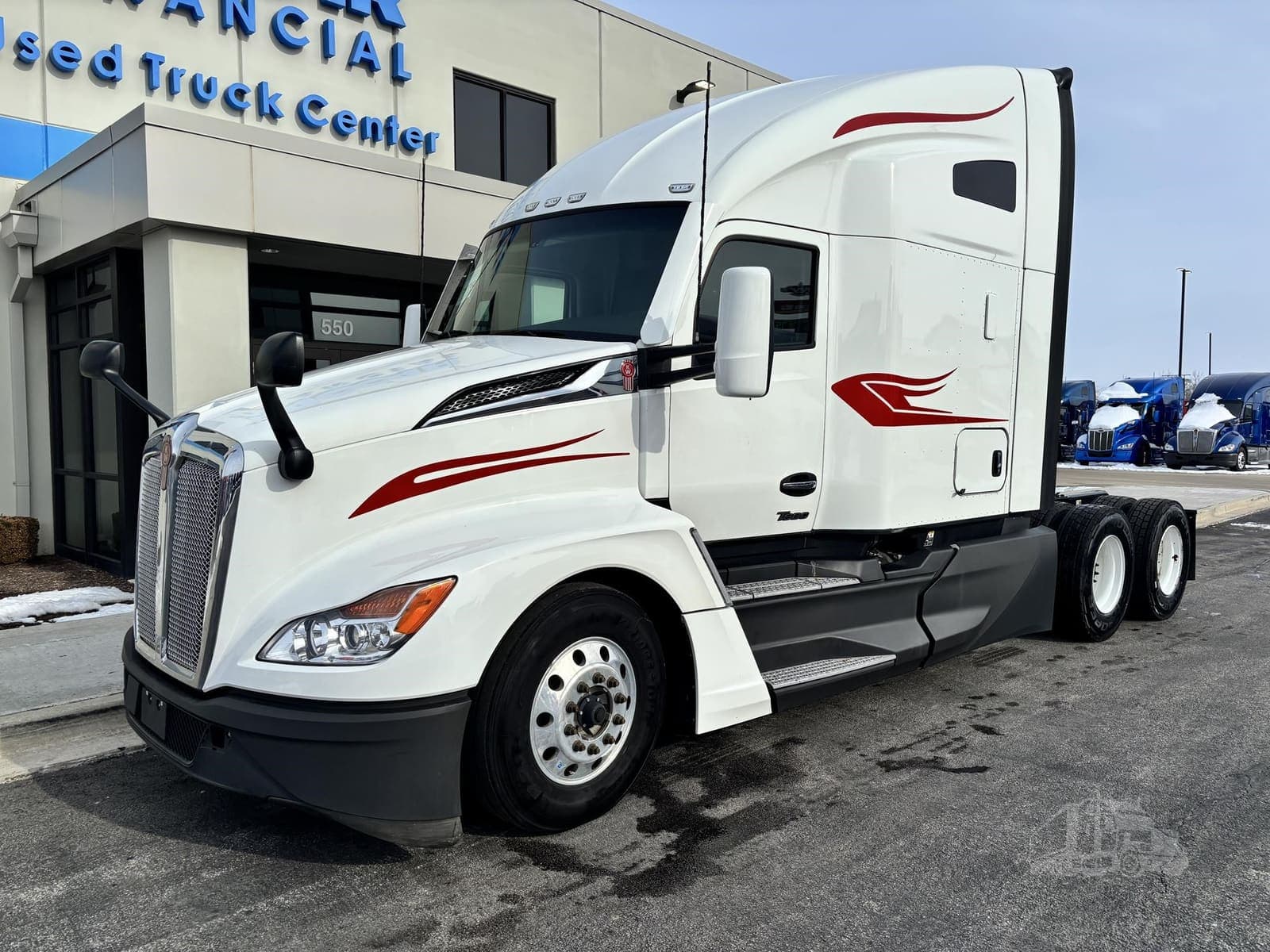 2023 Kenworth T680 - photo 1