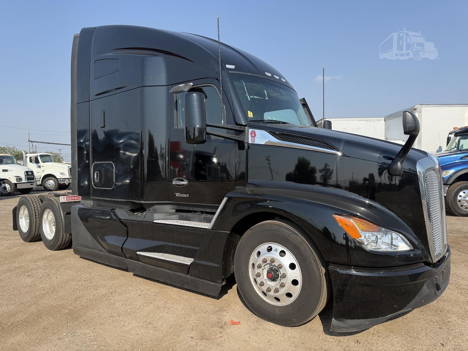 2023 Kenworth T680 - photo 1