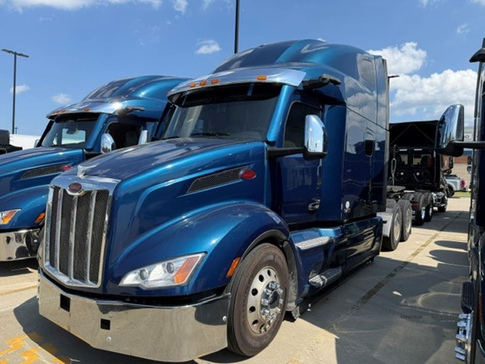 2023 Peterbilt 579 - photo 1