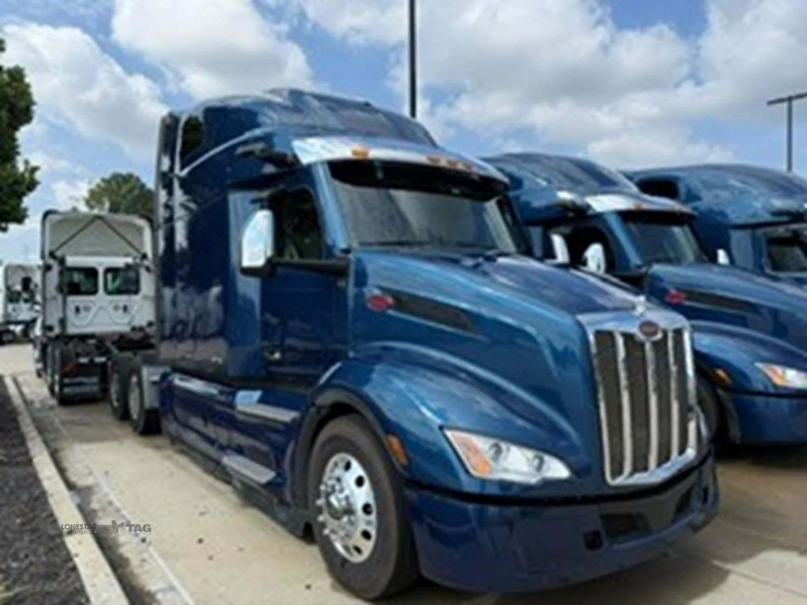 2023 Peterbilt 579 - photo 1