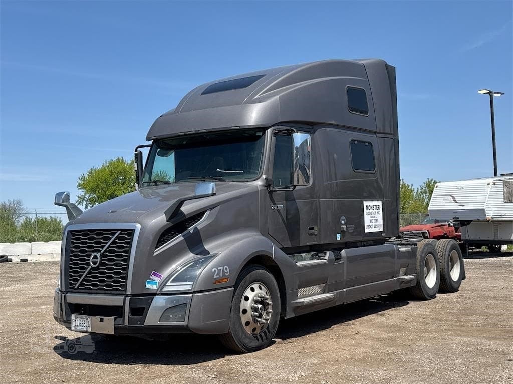 2023 Volvo VNL64T860 - photo 1