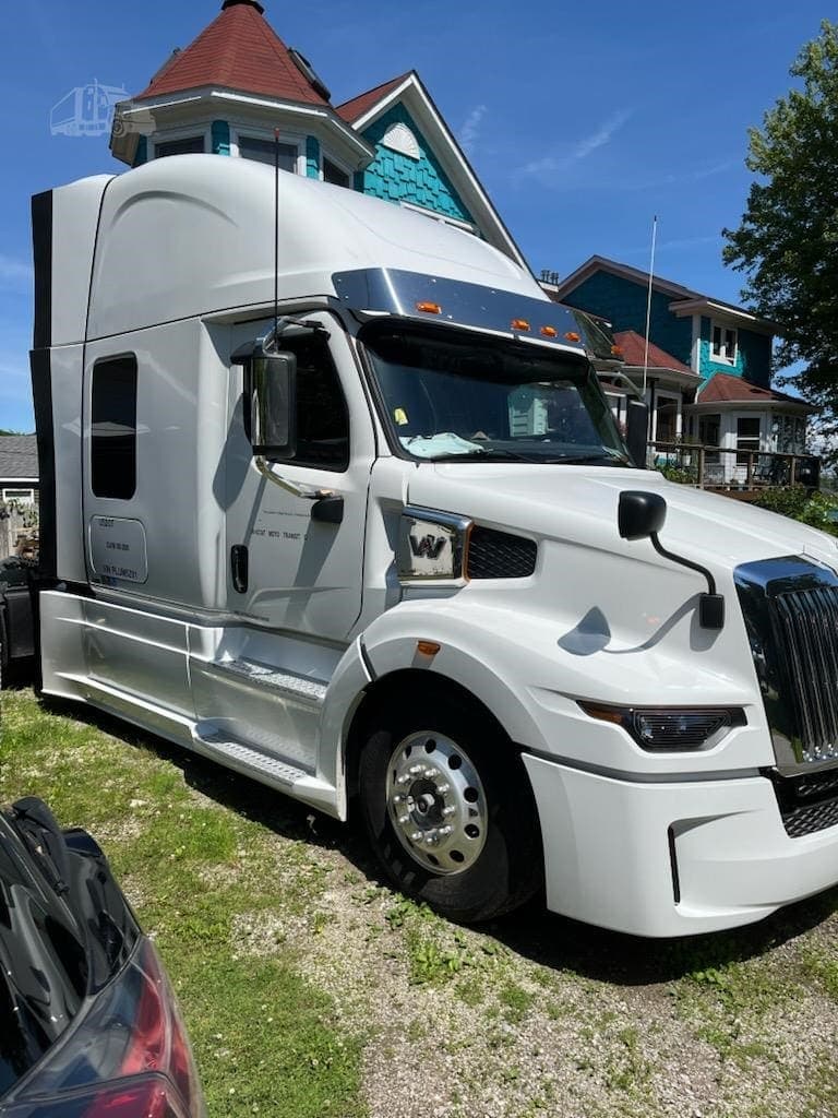 2023 Western Star 57X - photo 1