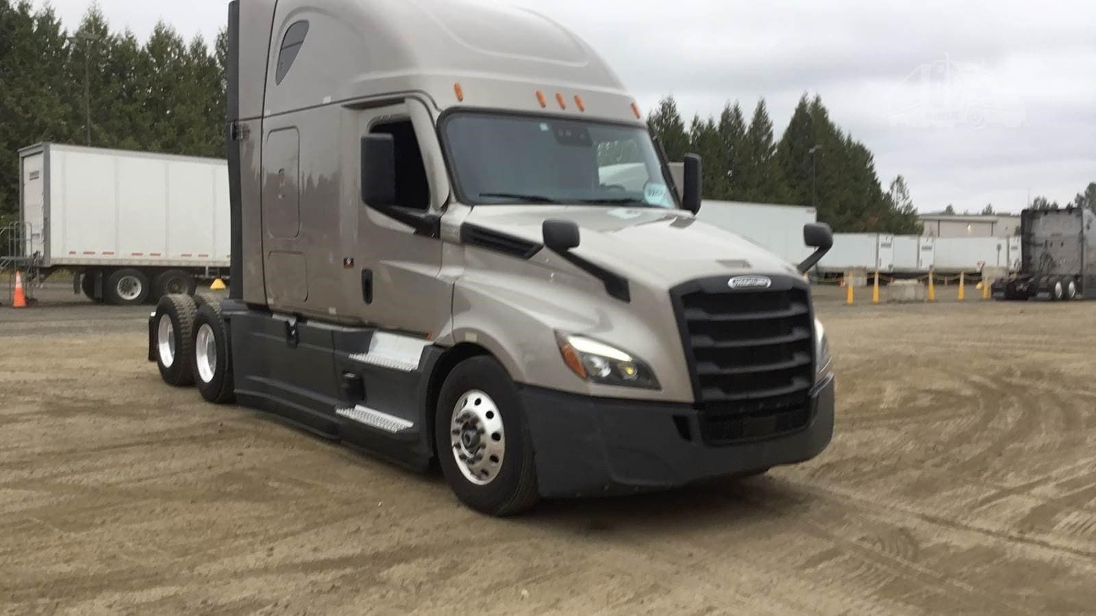 2024 Freightliner Cascadia 126 - photo 1