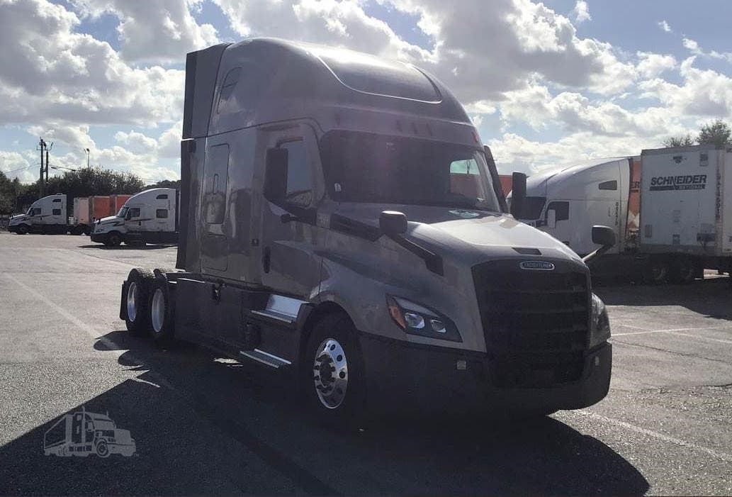 2024 Freightliner Cascadia 126 - photo 1