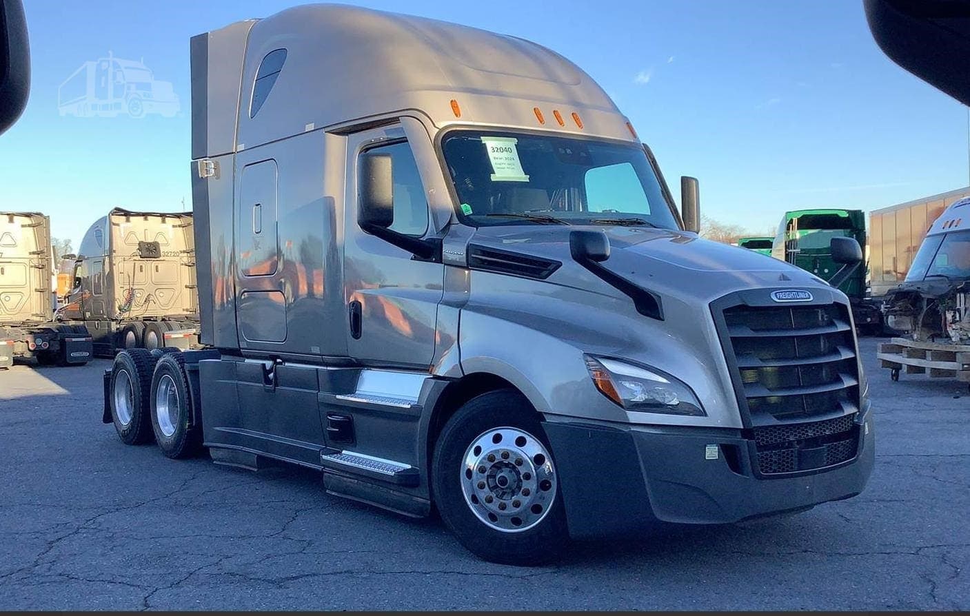 2024 Freightliner Cascadia 126 - photo 1
