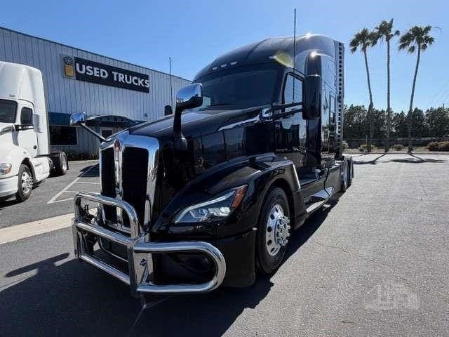 2024 Kenworth T680 - photo 1