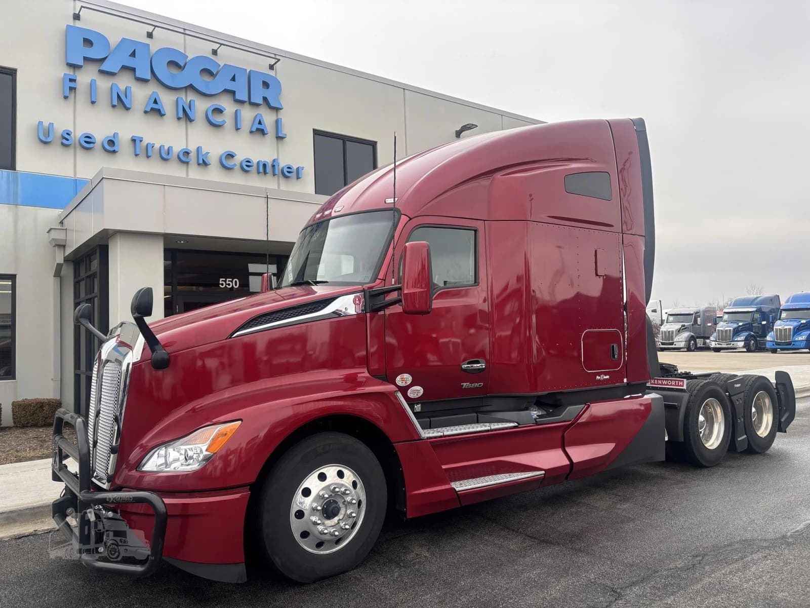2025 Kenworth T680 - photo 1
