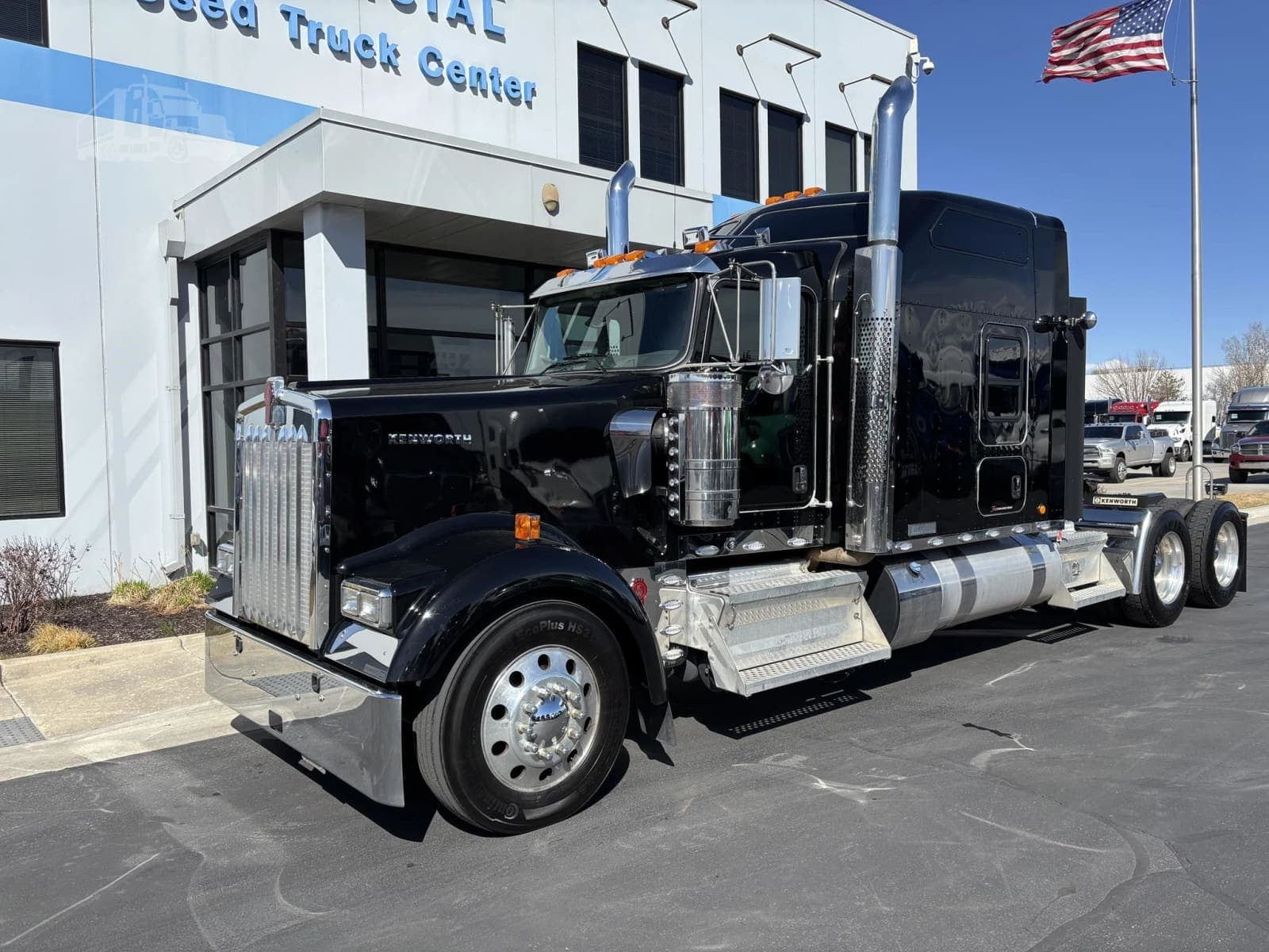 2025 Kenworth W900B - photo 1
