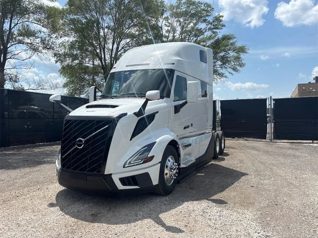 2026 Volvo VNL64T860 - photo 1